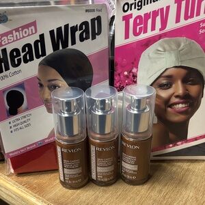 Revlon Skin Caring Foundation Trio